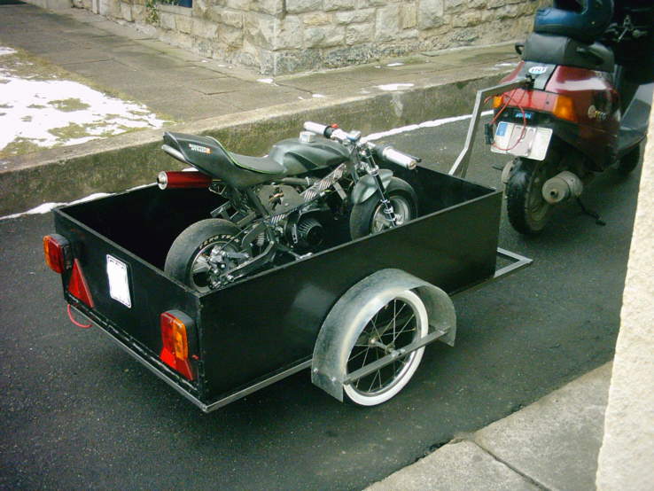 Roller Anhaenger